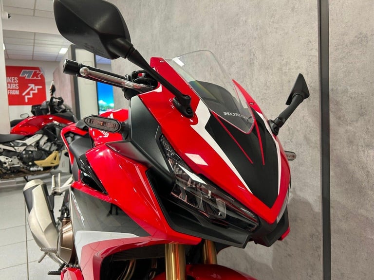 2024 Honda CBR500R - 2276 miles - 1 OWNER!