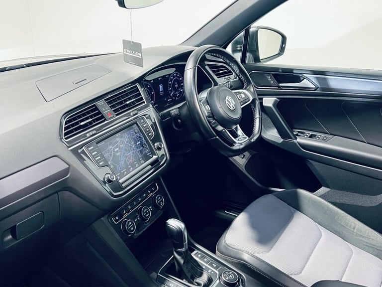 2017 Volkswagen Tiguan 2.0 TDi 150 4Motion R-Line 5dr DSG ESTATE DIESEL Automatic