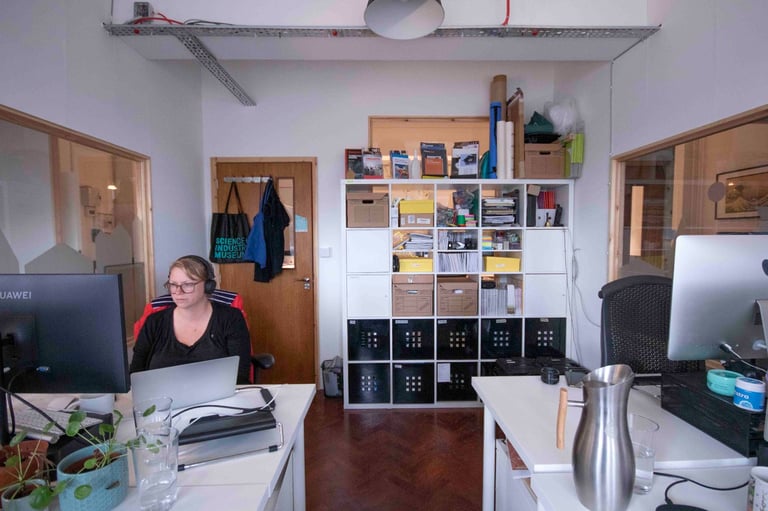 Office | Creative Space | Artist Studio | Workspace | Commercial Unit in Tower Hamlets London E3 