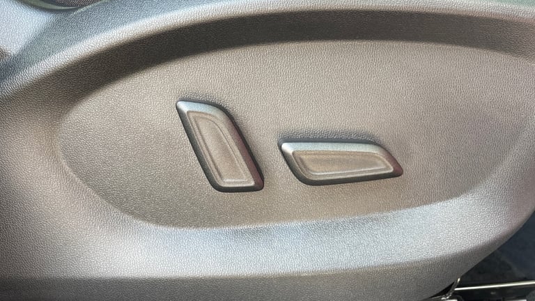 2024 MG HS Plug-in Hybrid 1.5 T-gdi Phev SE Au Hybrid