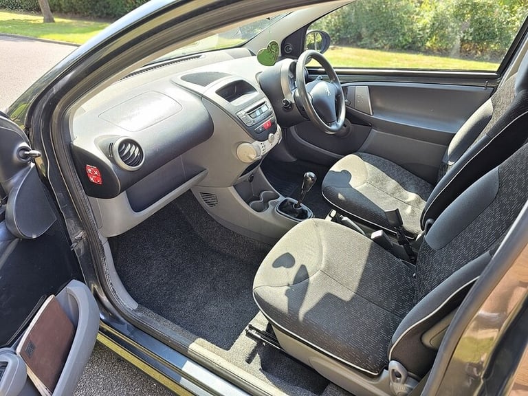 2009 Peugeot 107 1.0 Urban 3dr HATCHBACK PETROL Manual