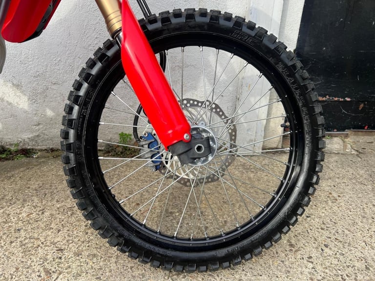 HONDA CRF300LA-P ONLY 649 MILES 2023