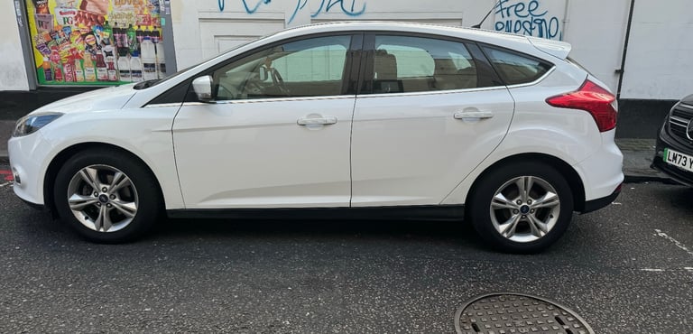 Ford, FOCUS, Hatchback, 2013, Manual, 998 (cc), 5 doors