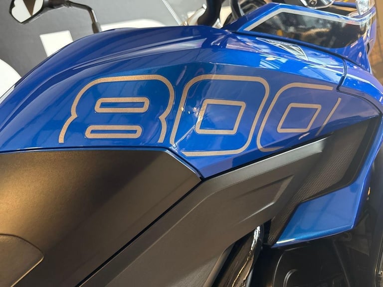 2025 Triumph Tiger 800 Sport PREMIUM Petrol blue Manual