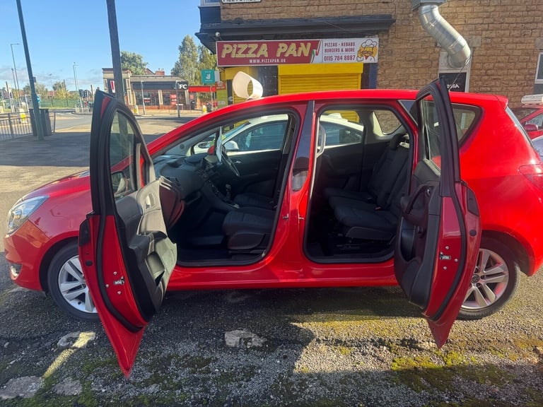 2015 Vauxhall Meriva 1.4i 16V Life 5dr MPV Petrol Manual