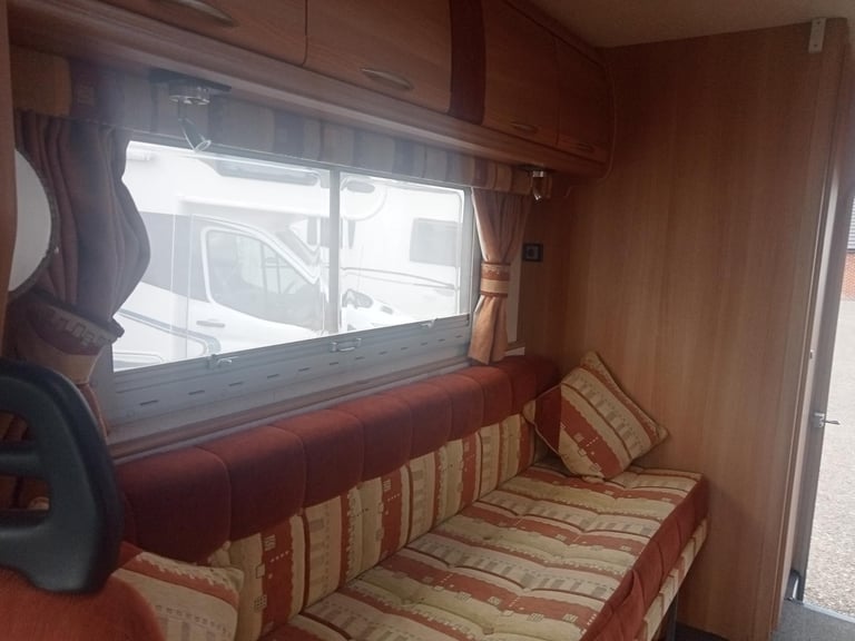 AUTOCRUISE VISTA (STUMPY) 2 BERTH 