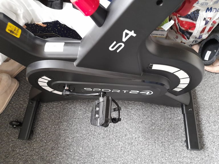 Sport (24 ) s4 spin bike Exercise 