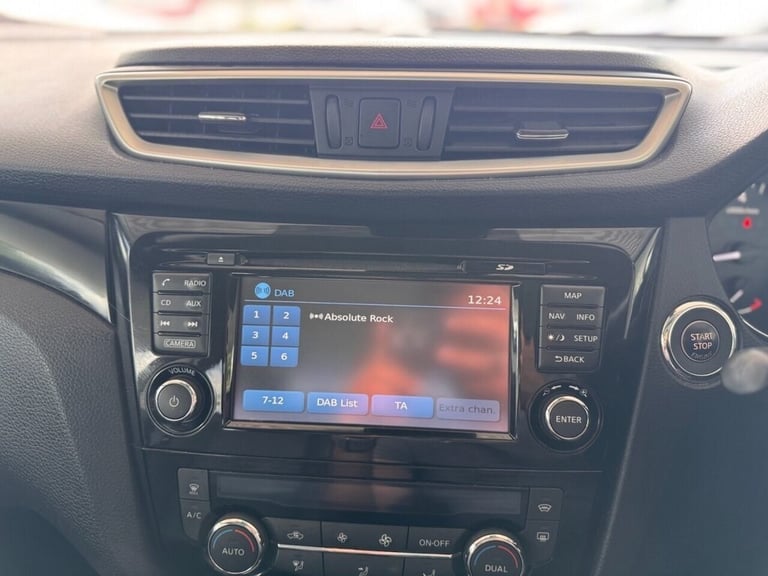 2015 Nissan Qashqai 1.2 DIG-T Tekna SUV 5dr Petrol XTRON 2WD Euro 6 (s/s) (115 ps) HATCHBACK Petr...