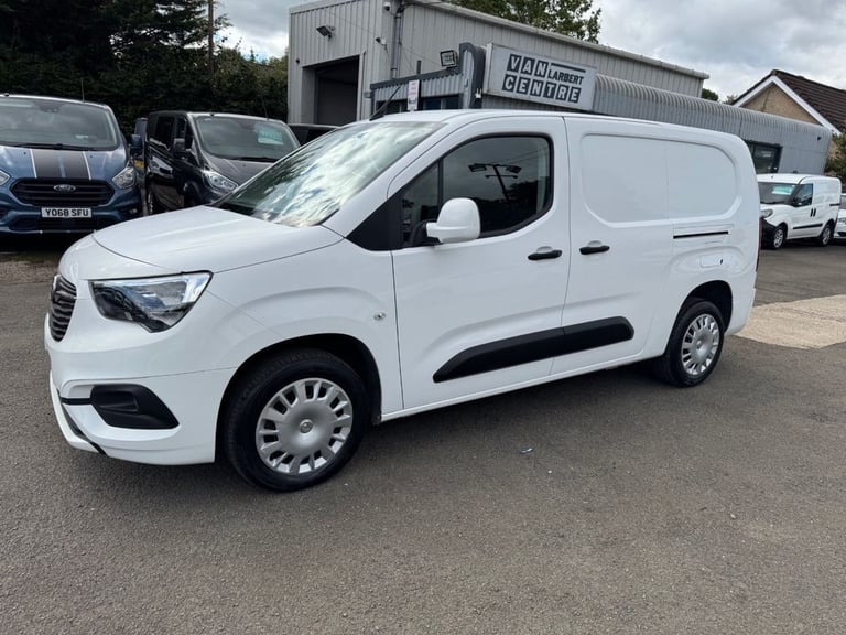 2021 Vauxhall Combo 1.5 Turbo D 2300 Sportive Panel Van 6dr Diesel Manual L2 H1 Euro 6 (100 ps) P...