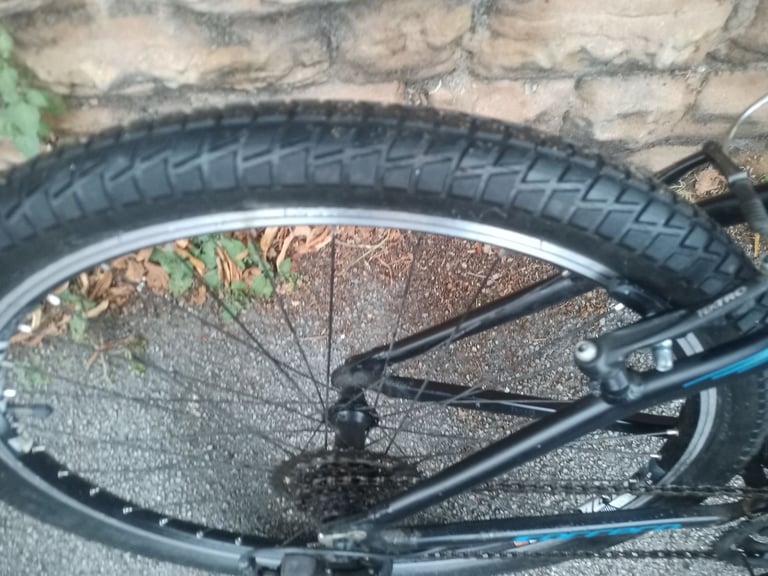 Carrera AXLE Limited Edition 650b / 27.5-inch wheels Rigid Mountain Commuter Bike