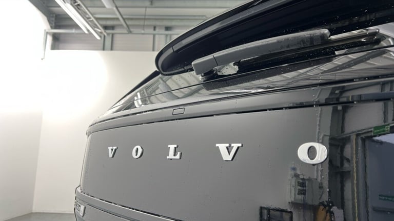 2025 Volvo EX30 Ultra, Twin Motor Performance, Electric(Tints, 20' Alloys, Heated Seats) Estate E...