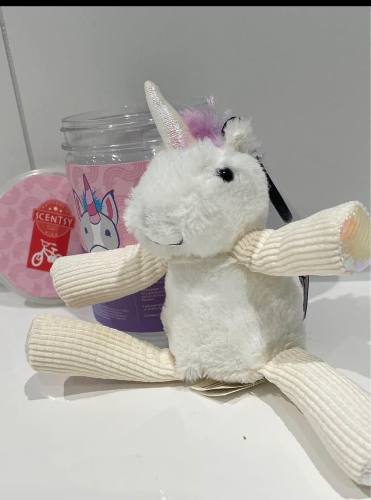 BNIB Scentsy Buddy Stella the Unicorn With Clip in Rockin’ Ruby Razz scent