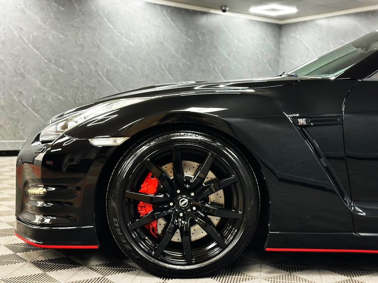 2011 NISSAN GT-R 3.8 PREMIUM EDITION AUTO STAGE 4.25 DBA TITANIUM EXHAUSTS