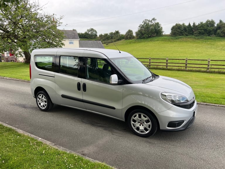 FIAT DOBLO MAXI 1.6 MULTIJET 105PS ACTIVE WHEELCHAIR VEHICLE 16 REG 17,700 MILES