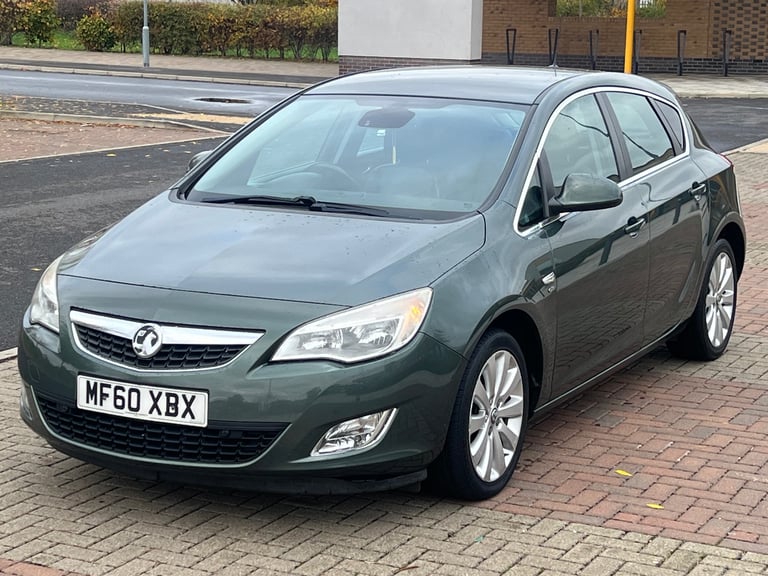 Vauxhall, ASTRA, Hatchback, 2010, Manual, 1956 (cc), 5 doors