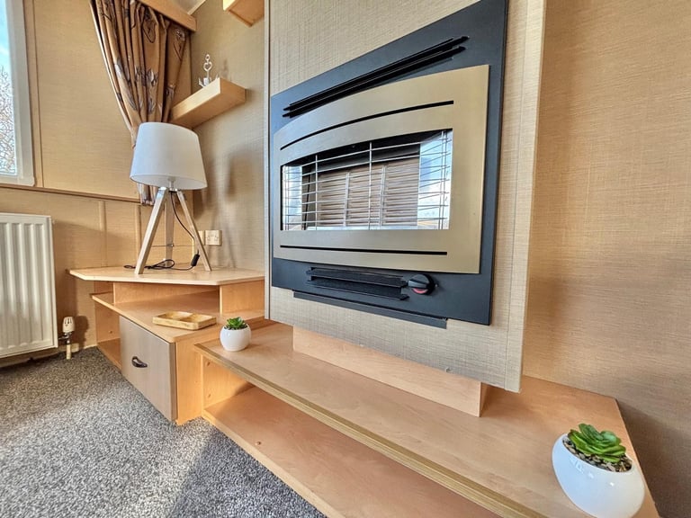 CHEAP STATIC CARAVAN FOR SALE AT BROADLAND SANDS 