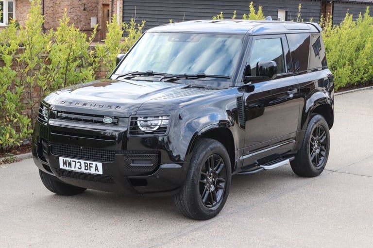 2023 Land Rover Defender 3.0 D250 Hard Top Auto PANEL VAN DIESEL Automatic
