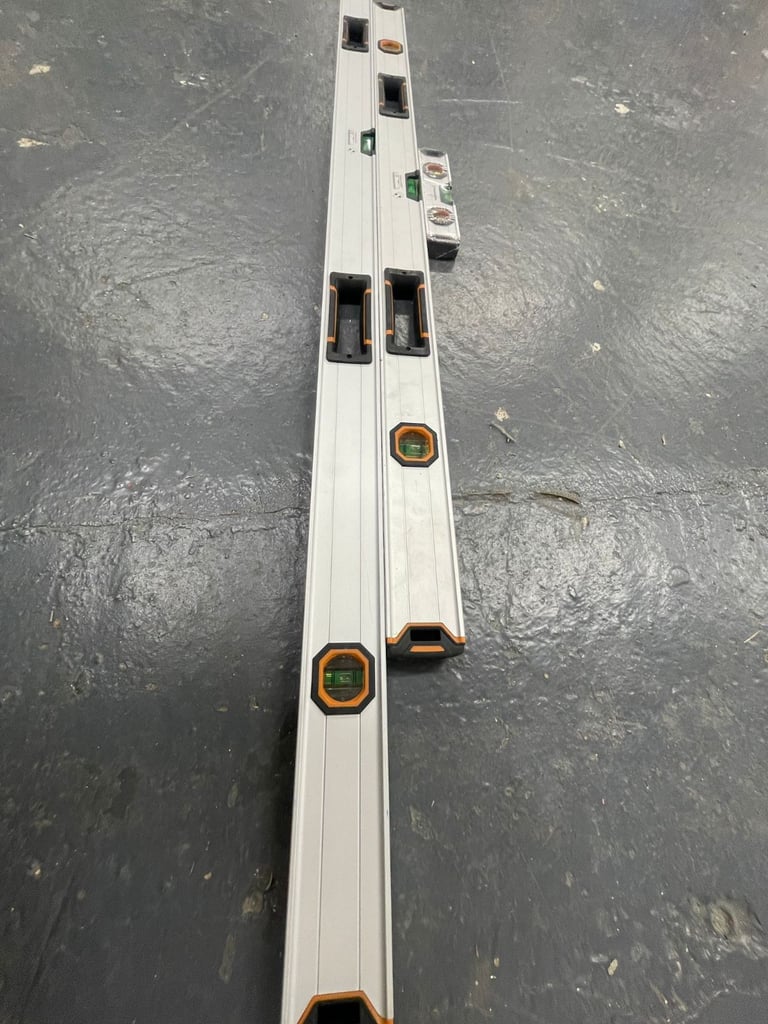 Magnusson 3-Piece Spirit Level Set Professional Aluminium Levels (600mm, 1200mm, 1800mm)