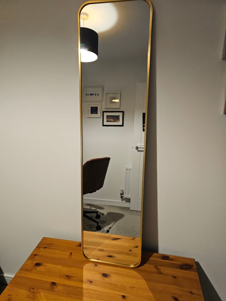 Gold brushed mirror