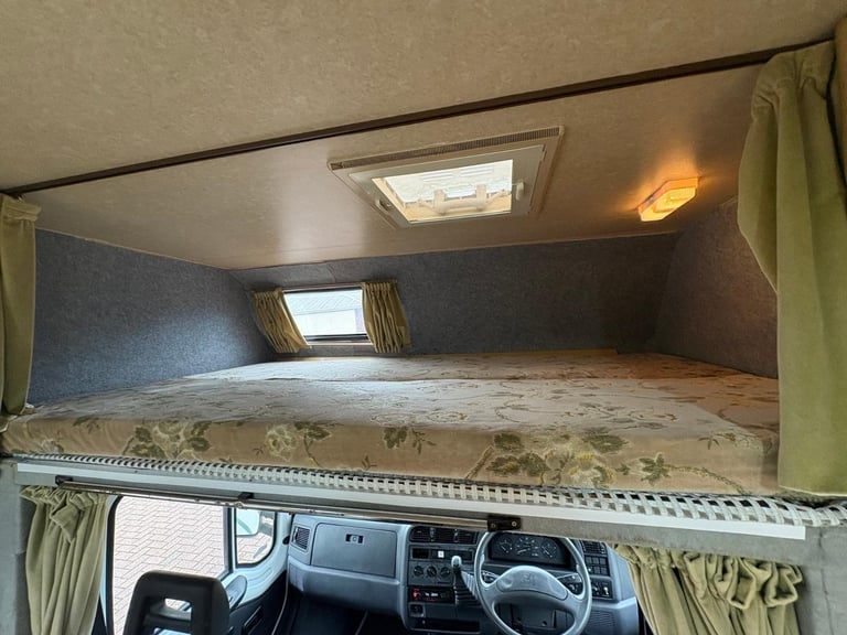1998 Autohomes Wayfarer - 5 Berth - End Kitchen 