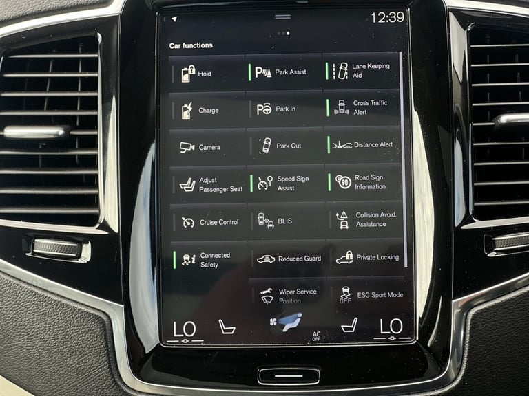 2017 Volvo XC90 2.0h T8 Twin Engine 10.4kWh Inscription Pro SUV 5dr Petrol Plug-in Hybrid A ESTAT...