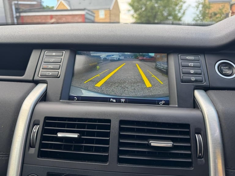 2017 Land Rover Discovery Sport 2.0 TD4 HSE 4WD Euro 6 (s/s) 5dr ESTATE Diesel Manual