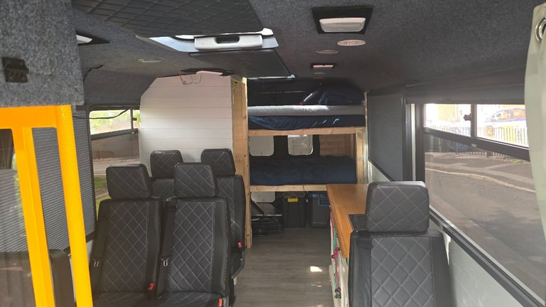 Motorhome 8 seater 6/8 birth SWAPS