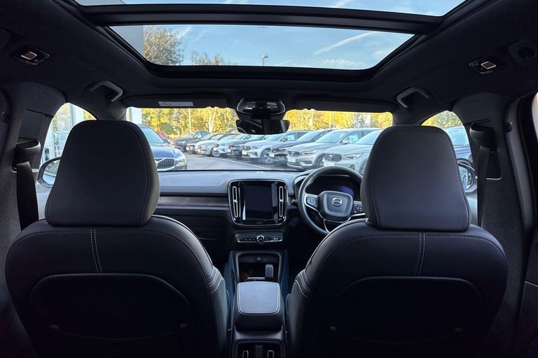 2022 Volvo XC40 Recharge Twin 78kWh Ultimate SUV 5dr Electric Auto AWD (408 ps) ESTATE Electric A...