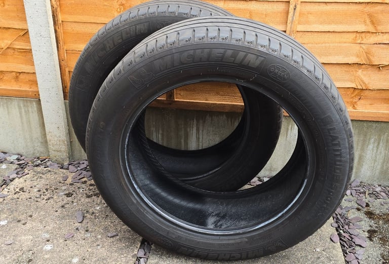 Pair Michelin Latitude Sport 3 Tyres 235 / 55R19 101Y