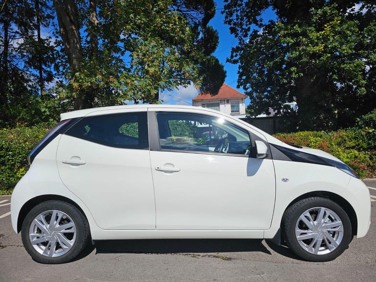 TOYOTA AYGO 1.0 VVT-i x-pression 2015