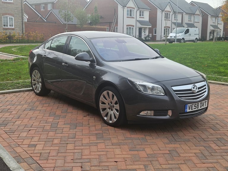 Automatic Vauxhall Insignia Elite 