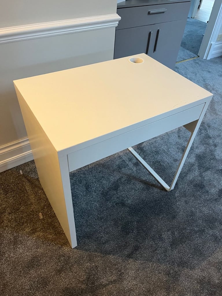 Desk - Ikea Micke