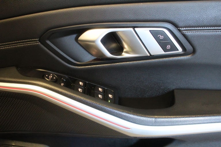 2019 BMW 3 Series 2.0 320i Sport Auto Euro 6 (s/s) 4dr SALOON Petrol Automatic