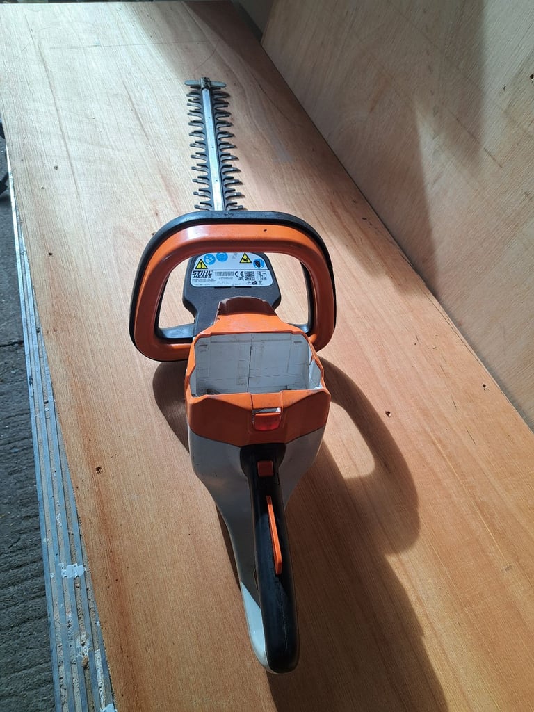 Stihl HSA 56 hedge cutter 