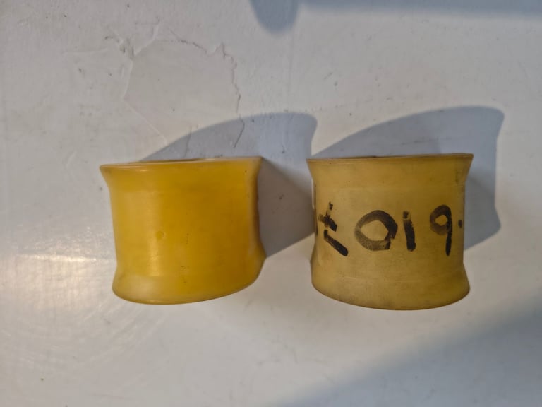 Volvo Anti-roll bar bushes 2.61075 x 2
