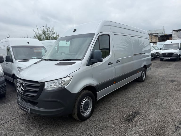 2022 Mercedes-Benz Sprinter 3.5t H2 Progressive Van PANEL VAN DIESEL Manual