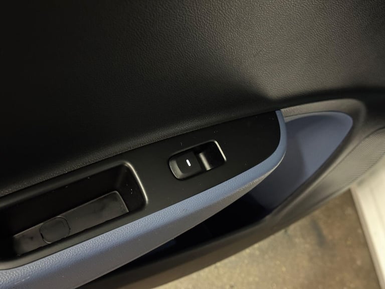 2014 Hyundai i10 1.0 SE Euro 5 5dr HATCHBACK Petrol Manual