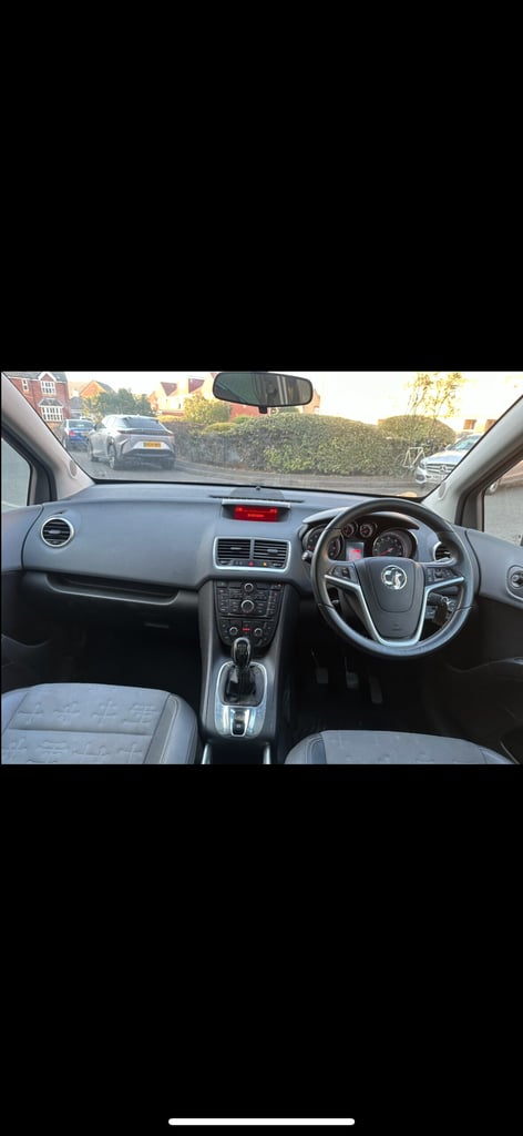 2013 Vauxhall Meriva 1.4i 16V SE 5dr MPV Petrol Manual