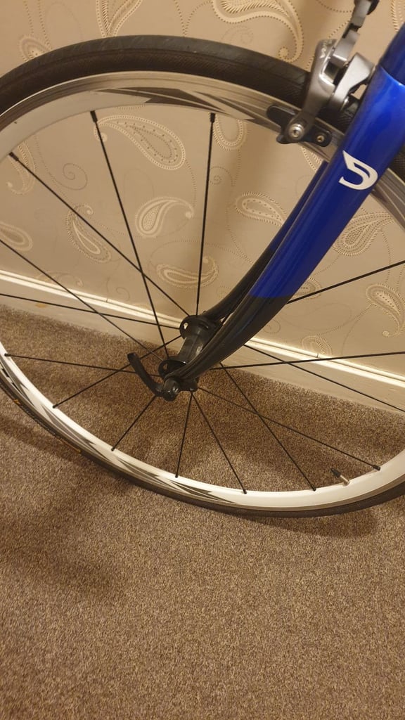 For sale Dolan preffisio road bike.