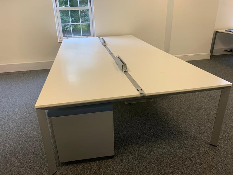 4 Seater Person Office Bench Desk, Bank Desks Tables