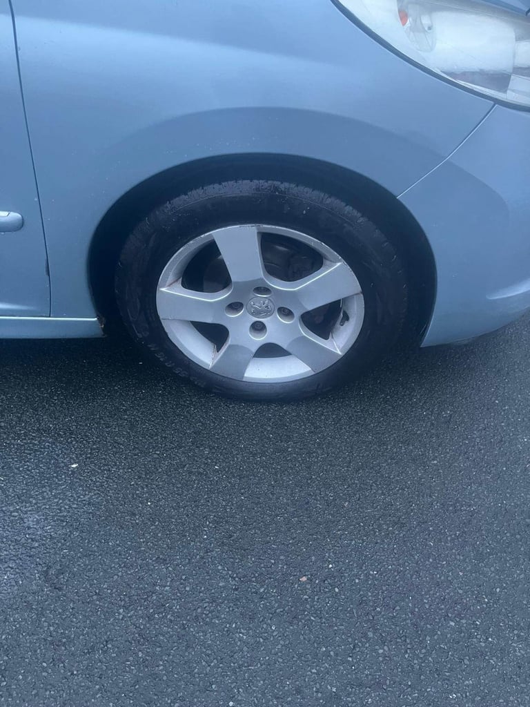 Peugeot, 207, Hatchback, 2010, Manual, 1560 (cc), 5 doors