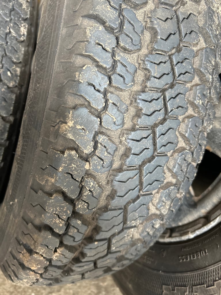 Toyota Hilux steel wheels and tyres