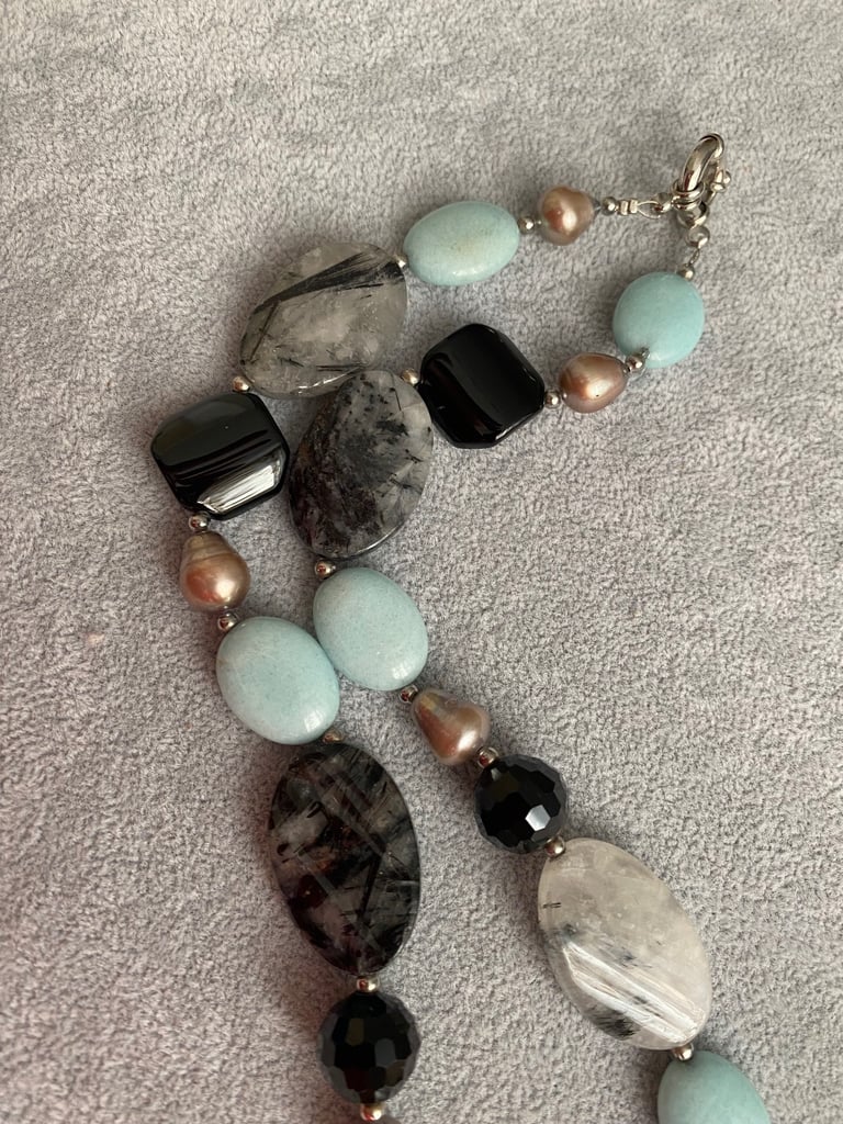 Vintage Pearl and stone necklace 