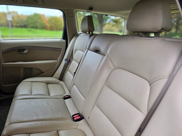 2013 Volvo V70 D2 [115] SE 5dr Powershift ESTATE Diesel Automatic