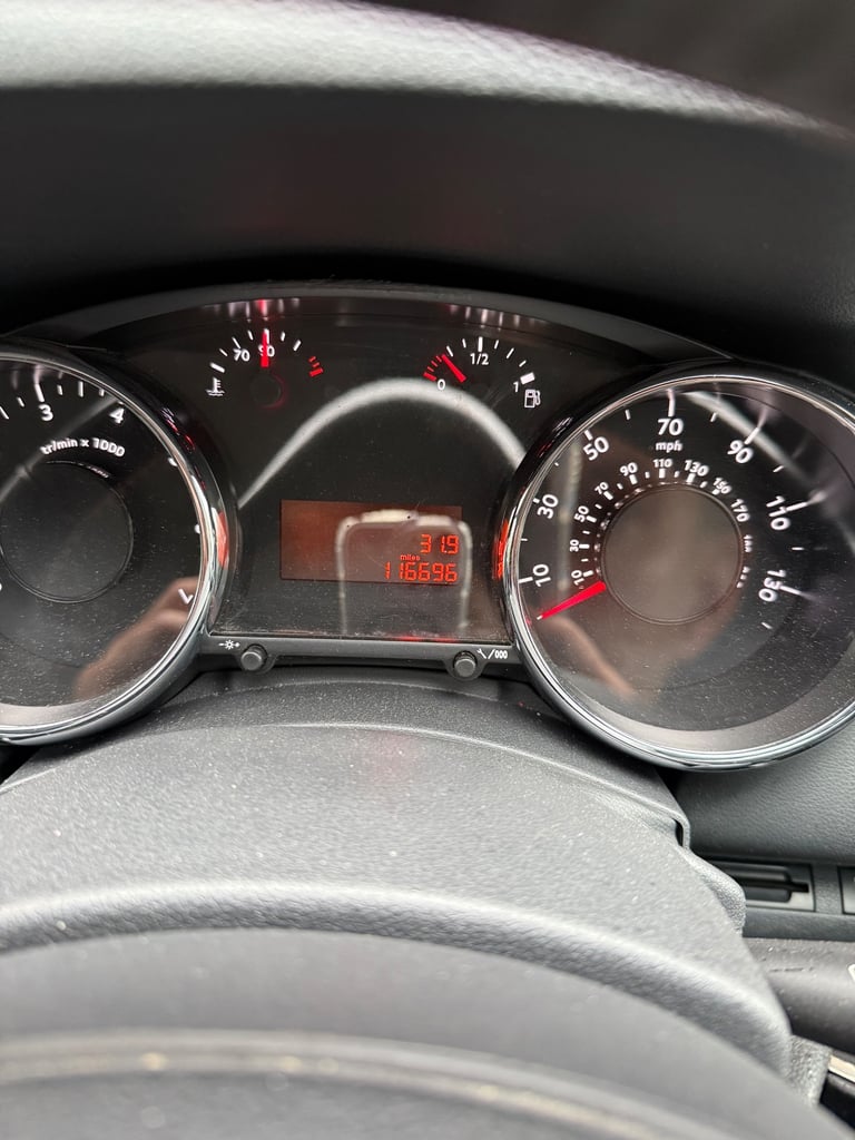 Peugeot, 3008, Hatchback, 2012, Manual, 1598 (cc), 5 doors