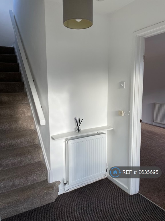3 bedroom house in Shelbourne Road, Stratford-Upon-Avon, CV37 (3 bed) (#2635695)