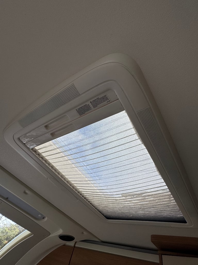 Swift challenger 580 se and air awning 