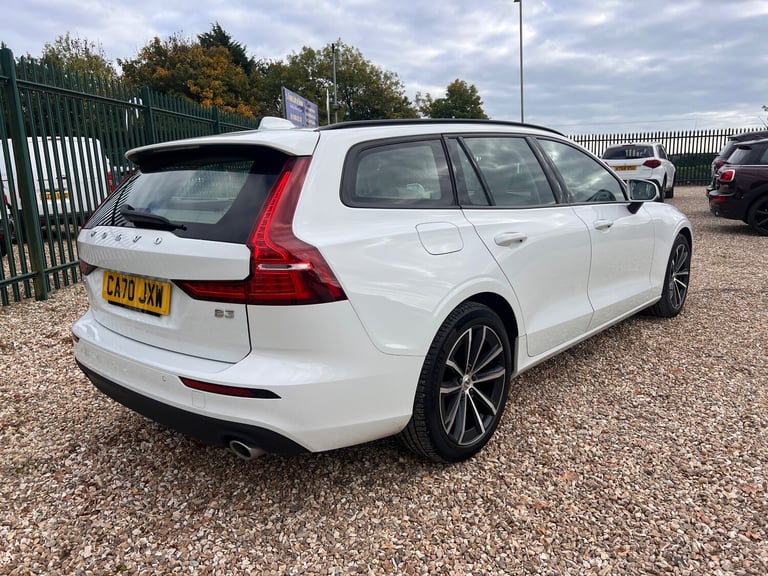 2020 Volvo V60 2.0 B3 MHEV Momentum Estate 5dr Petrol Hybrid Auto Euro 6 (s/s)