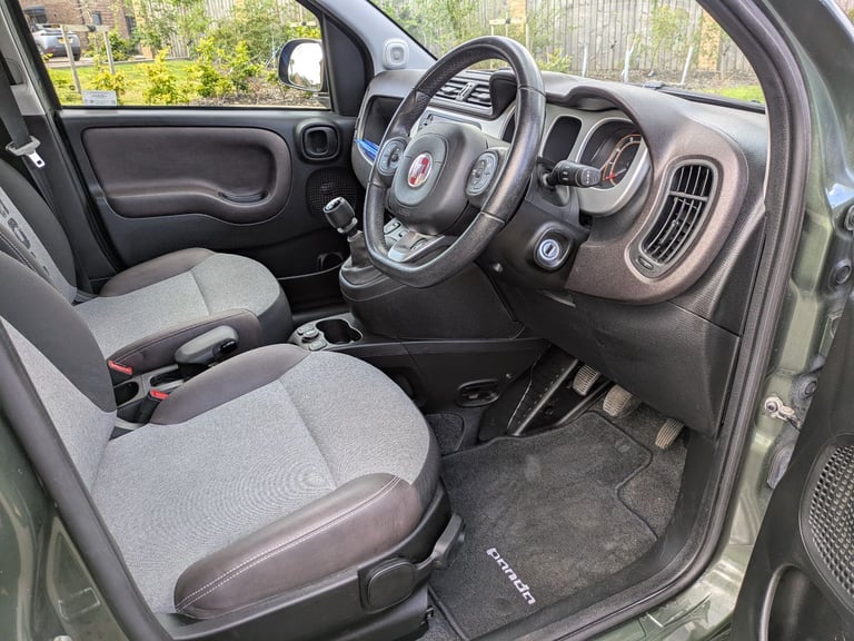 Fiat, PANDA, CROSS  Hatchback, 2018, Manual, 1242 (cc), 5 doors