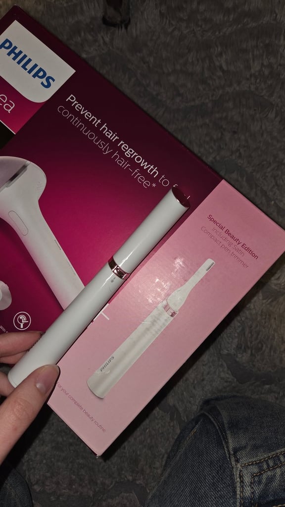 Philips Lumea 8000 Series IPL Hair Removal Device BRAND NEW £350 (RRP 509.99)